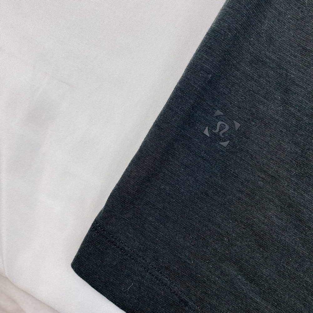 Lululemon Charcoal Black‎ Performance Mens Polo Size Small Excellent - Picture 3 of 6